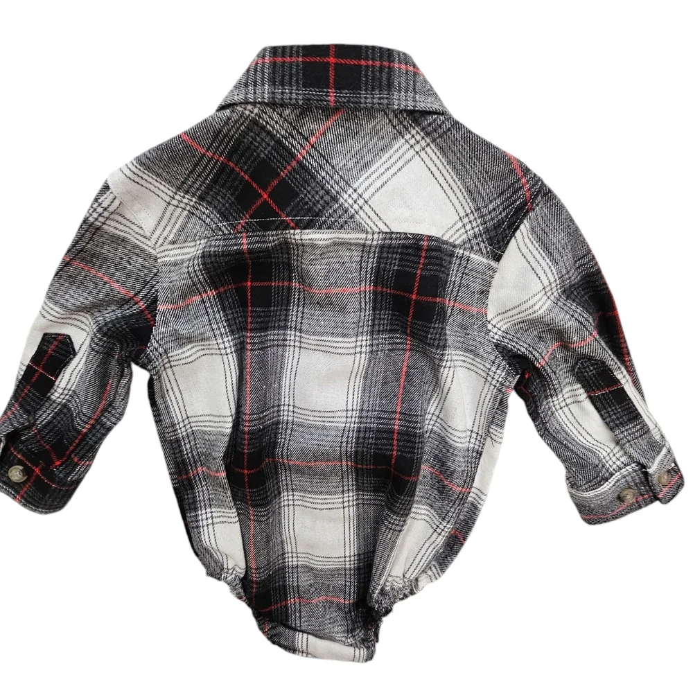Nwot Sovereign Code Boys Black/Red/White/Gray Plaid Flannel Collared Onsie